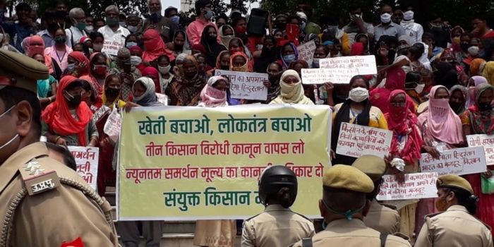 Demonstration by Socialist Party (India) in Lucknow on 26 June 2021 at Shahid Smarak in Support of Protesting Farmers in Delhi